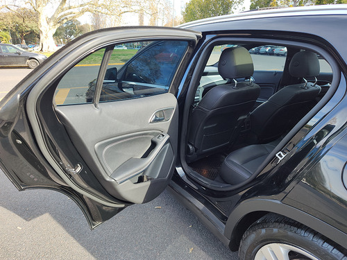Mercedes-Benz Clase GLA 1.6 Gla200 Urban 156cv