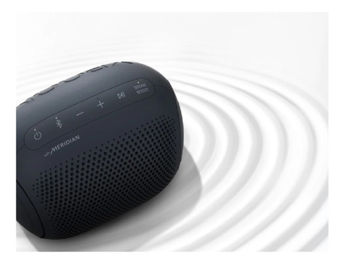 Bocina LG Xboom Go Pl2 Portátil Con Bluetooth Negra