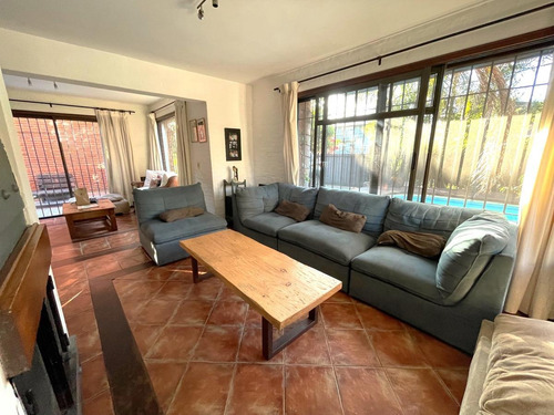 Imagen 3 de 19 de Venta Casa Carrasco Norte Zona Colegios 5 Dormitorios Piscina
