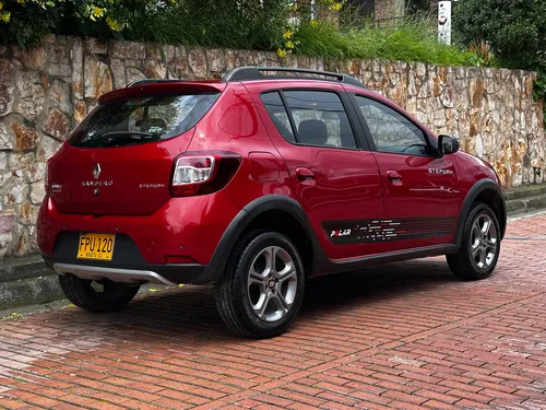 Renault Stepway 1.6 Intense Automática
