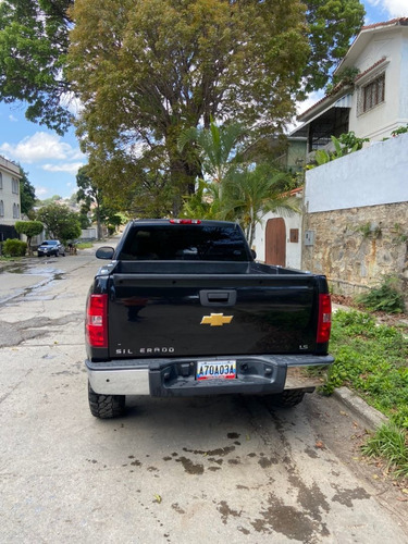 Imagen 5 de 8 de Chevrolet Silverado 4x2