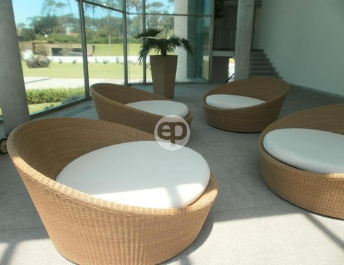 Venta Apartamento 3 Dormitorios En Suite Playa Mansa