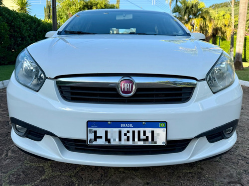 Fiat Grand Siena 1.6 16v Essence Flex 4p