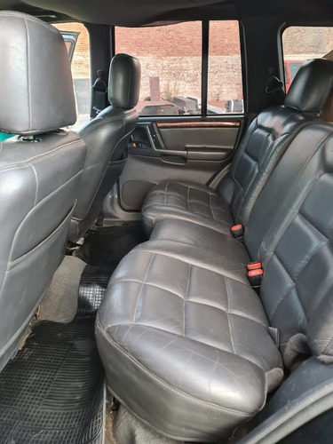 Jeep Cherokee V8 Automática U N I C A 4 X 4