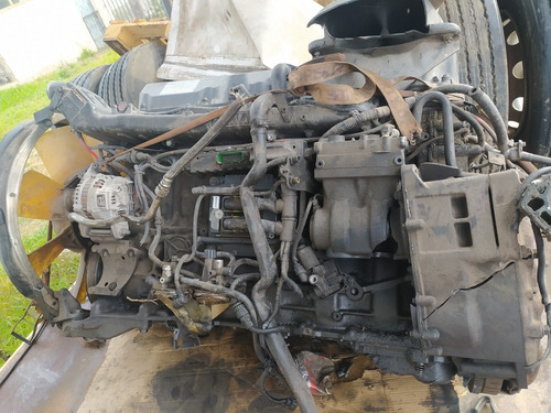 Imagen 13 de 13 de Renault 380 Premium