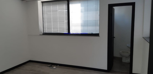 Imagem 6 de 13 de Conjunto Comercial 114.56m², 02 Banheiros E 03 Vagas Na Garagem. Condomínio Com Recepção E Segurança 24hrs. Excelente Localização - 21072714 - 69898587
