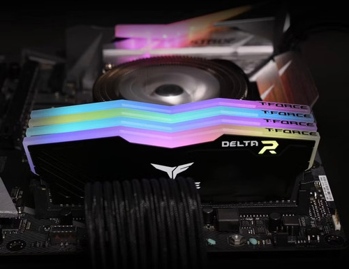 Memoria Ram 8gb (1x8) Ddr4 2666mhz Team Group Delta Rgb (Usado)