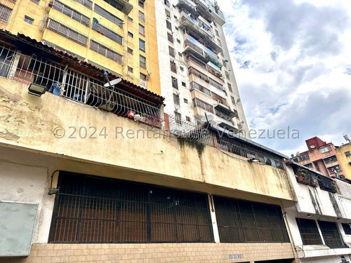 Apartamento En Venta Detrás De Miraflores En Altagracia /  Hairol Gutierrez