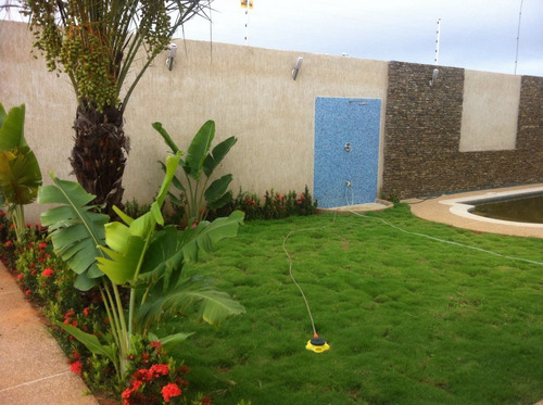Imagen 3 de 14 de Town House En Urb. Maneiro
