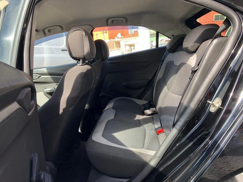 Imagem 7 de 8 de Chevrolet Onix 1.0 Mpfi Lt 8v 2015