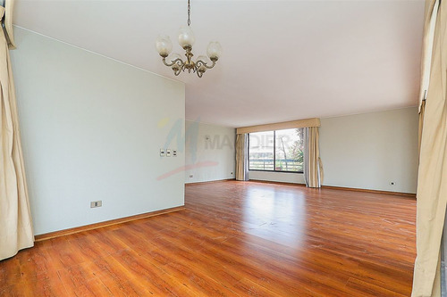 Departamento En Venta De 3 Dorm. En Las Condes