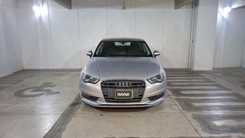 Audi A3 1.8 TFSI AMBIENTE S TRONIC