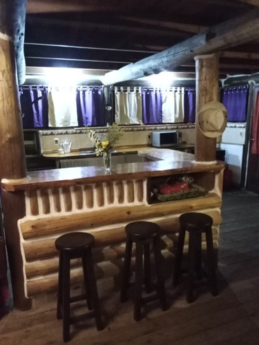 Imagen 4 de 16 de Cabaña Villa Serrana Alquilo Diseño Único, Ubicada En Los Romerillos Con Espectacular Vista Despejada Al Cerro Guazuvirá Y Cerro Del Lagarto, Comodidades Para Hasta 6 Personas.