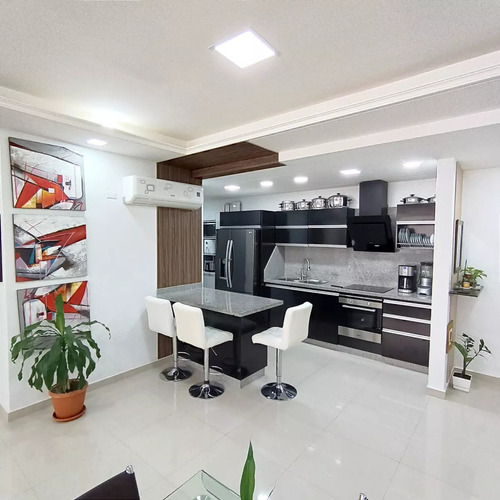 Yosmar Y Fernando Venden Apartamento En Residencias Sevilla Real Valencia
