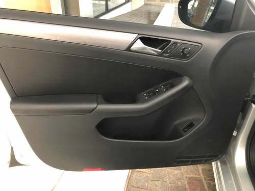 Volkswagen Vento 2.0 Sportline Tsi 200cv Bi-xenon Dsg 2014