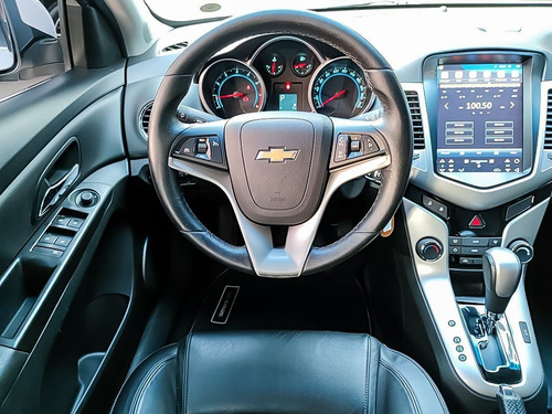 Imagem 11 de 15 de Chevrolet Cruze 1.8 Lt 16v 2016