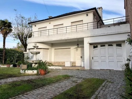 Casa En Venta 6 Ambientes En Olivos.