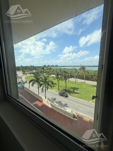 Departamento En Venta En Zona Hotelera Cancun