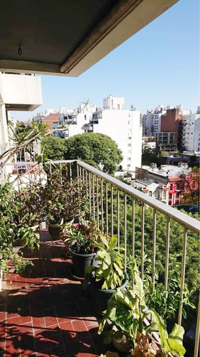 Apartamento De 3 Dormitorios En Venta En Pocitos. Con Losa Radiante Y Garage