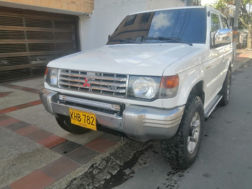 Imagen 2 de 22 de Mitsubishi Montero 3.0 Hardtop