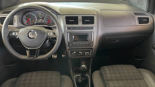 Imagem 7 de 8 de Volkswagen Fox 1.0 Mpi Track 12v Flex 4p Manual