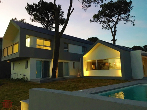 Casa En Jose Ignacio , Barrio Privado - Ref: 13090