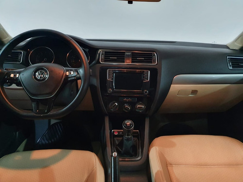 Imagen 12 de 15 de Volkswagen Jetta Sportline Mt 2016