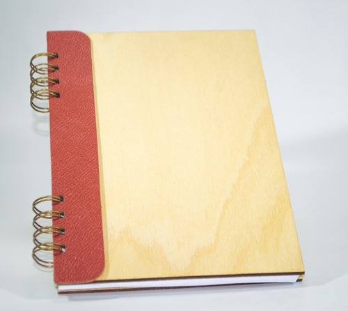 Cuaderno A4 Tapas Madera Personalizado + Lapicera