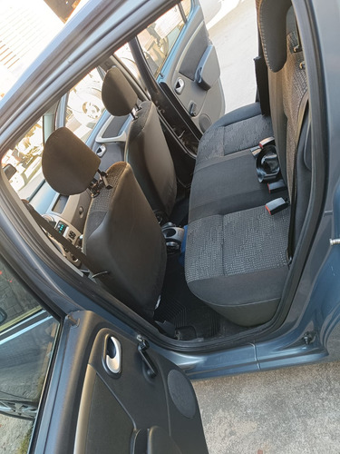 Renault Sandero 1.0 16v Expression Hi-flex 5p