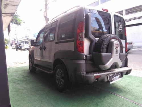 Imagem 4 de 12 de Fiat Doblo 2014 1.8 16v Adventure Flex 5p