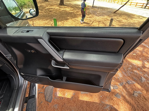 Nissan Titan 5.6l Cab Sl Texas V8 4x4 At