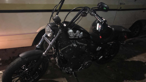 Imagem 2 de 8 de Harley Davidson 883r