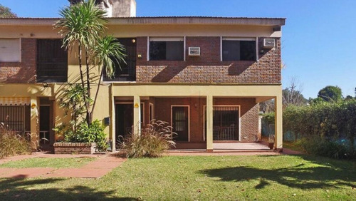 Imagen 3 de 12 de Casa Cuatro Dormitorios Funes