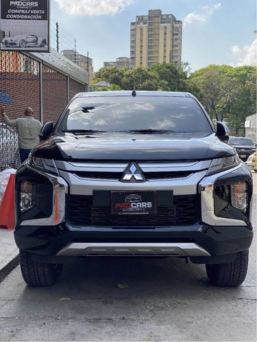 Imagen 5 de 11 de Mitsubishi L200 Sportero
