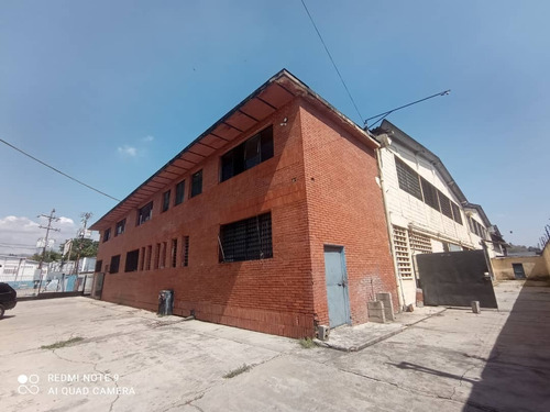 Imagen 1 de 9 de Galpón En Urb. Los Criollitos, Cerca De La Cabel. Vende Crismelia Castillo