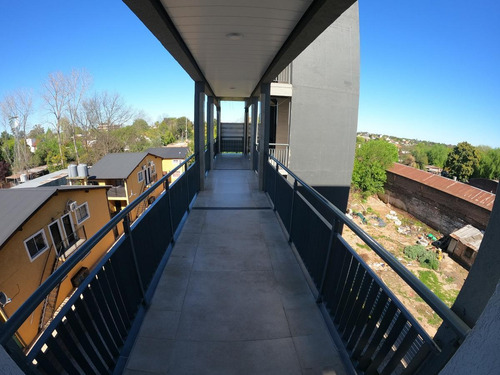 Imagen 13 de 16 de Departamento En Venta, Felipe Boero 510 (3° Piso, N°2), Belén De Escobar