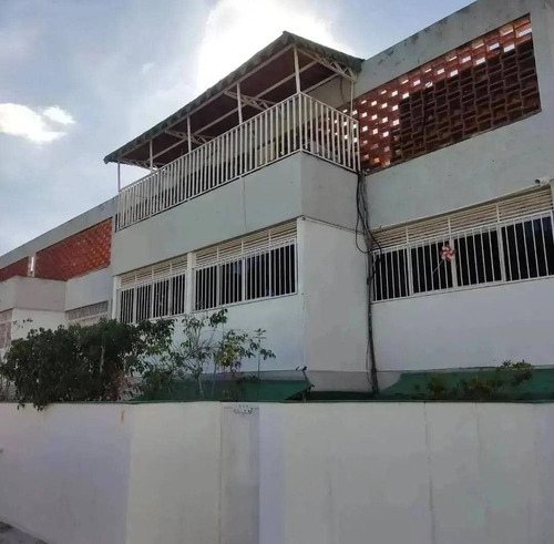 Se Vende Casa En Los Chorros Evelyn 