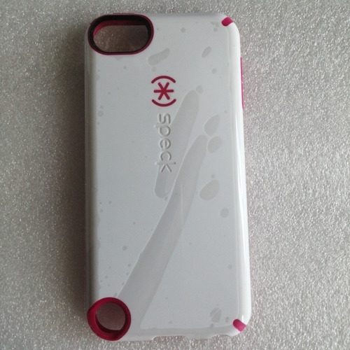 Imagen 5 de 9 de Speck iPod Touch 5, 6 Gen, Candyshell Case. Color: Negro.