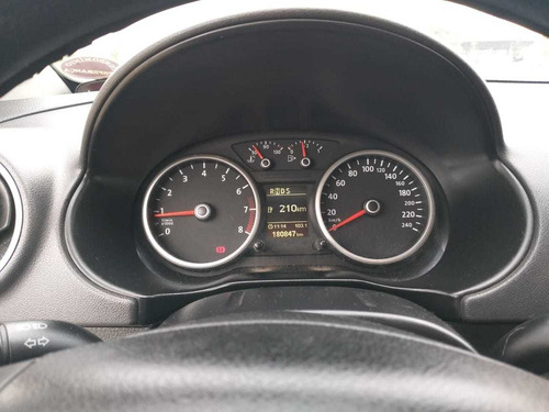 Volkswagen Voyage 2011 1.6 Vht Trend Total Flex I-motion 4p