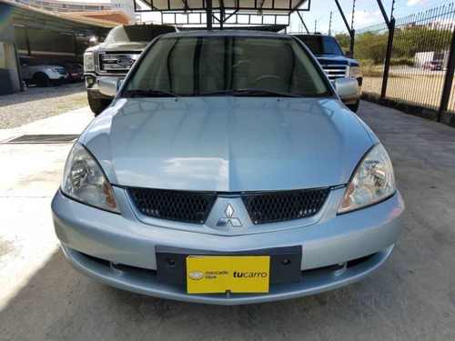 Imagen 2 de 10 de Mitsubishi Lancer Glx 2014