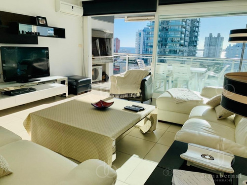 Imagen 5 de 17 de Apartamento De 3 Dormitorios Y Parrillero Propio En Punta Del Este- Ref: 54496