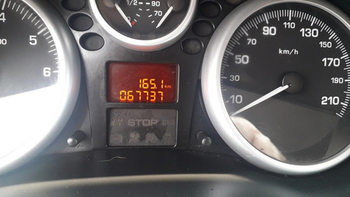Imagem 4 de 9 de Peugeot 207 Passion 2011 1.4 Xr Flex 4p