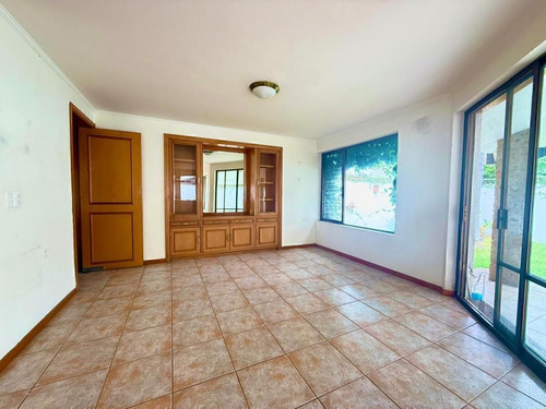 Casa De 3 Recamaras En Venta En Valle Real