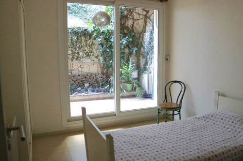 Dueño Vende Casa Ph Al Frente En Olivos - Con Patio, Terraza Y Parrilla.