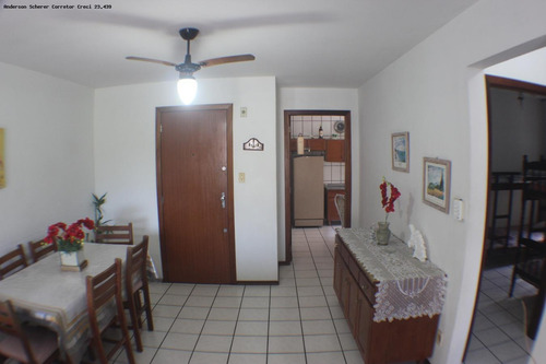 Apartamento Para Temporada Em Itapema, Meia Praia, 2 Dormitórios, 1 Suíte, 2 Banheiros, 1 Vaga - Aq302_1-854724