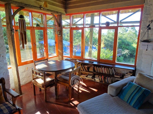 Kaaguy Porá En Villa Serrana