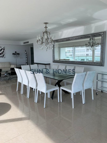 Imagen 5 de 20 de Frente Al Mar, Espectacular Apartamento Esquinero Disponible A La Venta Con Divinas Vistas Panorámicas A Los Atardeceres De La Mansa Y Punta Ballena.