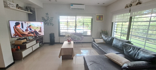 Casa De Lujo Estilo Moderno