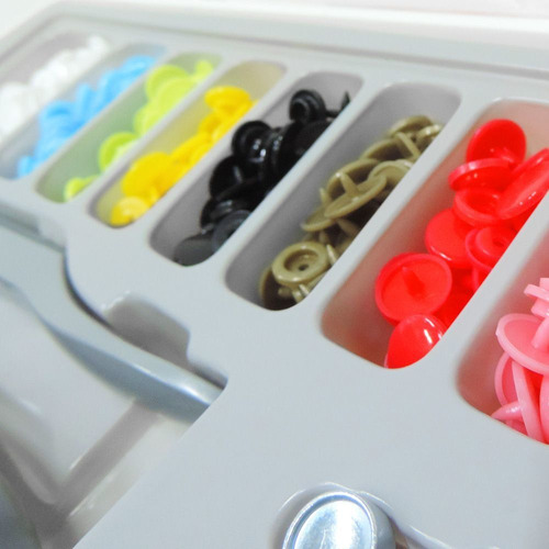 Imagem 3 de 7 de Kit Para Aplicação De Botões De Pressão