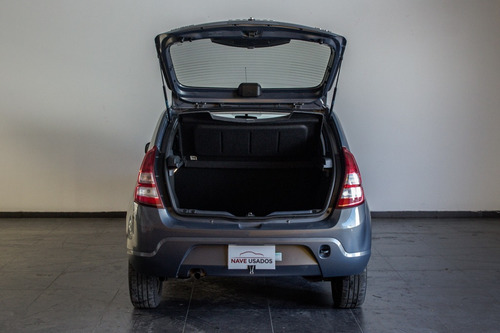 Imagen 6 de 14 de Renault Sandero 2012 1.6 Confort 105cv Lle